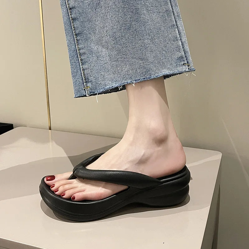 Trendy Non-Slip Wedge Beach Slippers